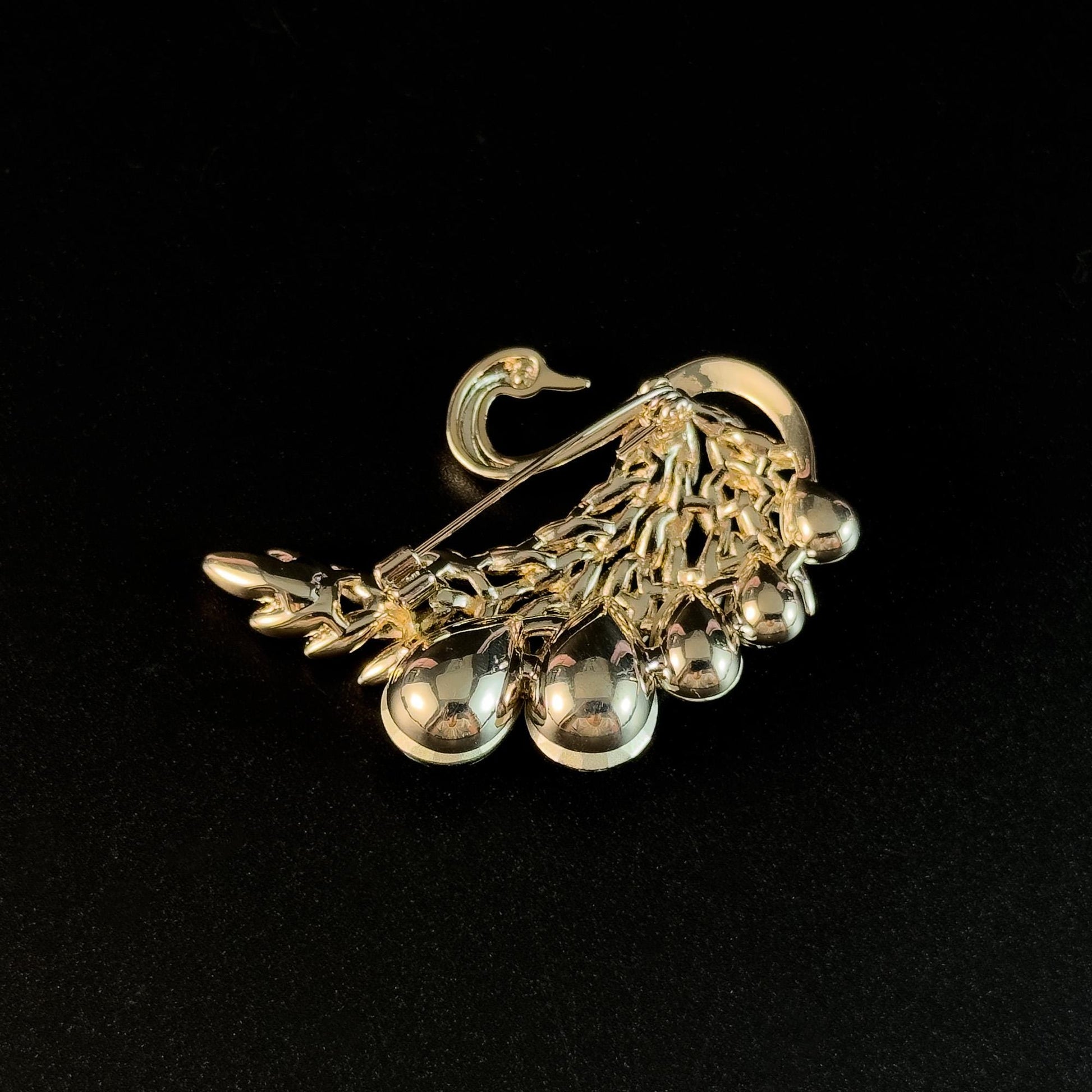 French-Style Elegant Swan-Shaped Brooch