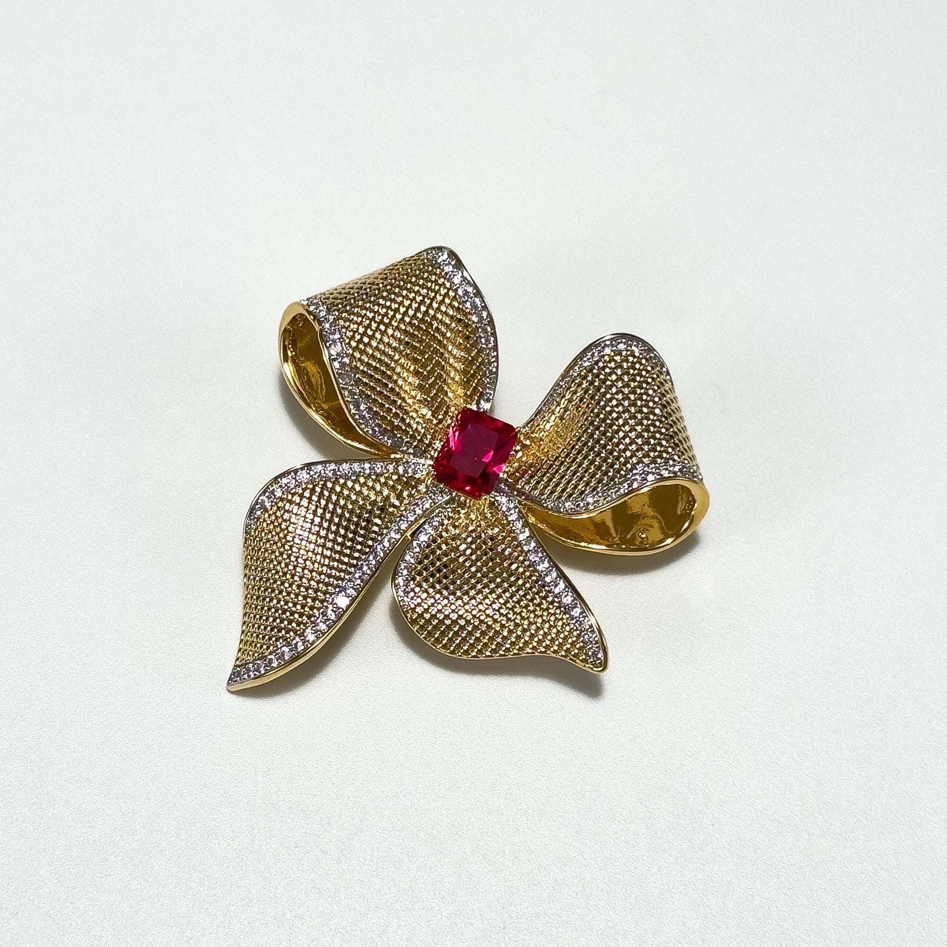 Heavy-Duty Gold Bow Brooch