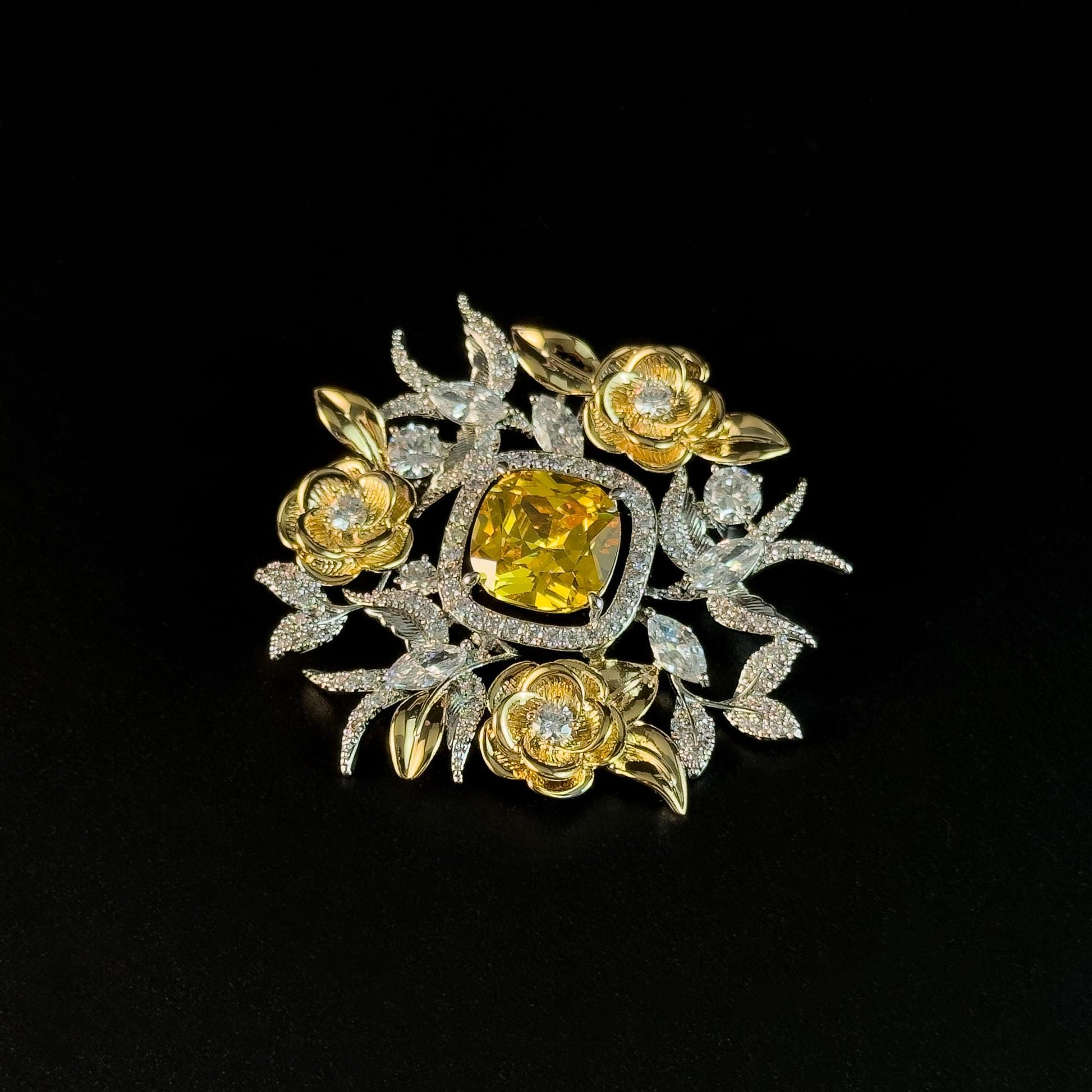 Elegant Gold Floral Brooch