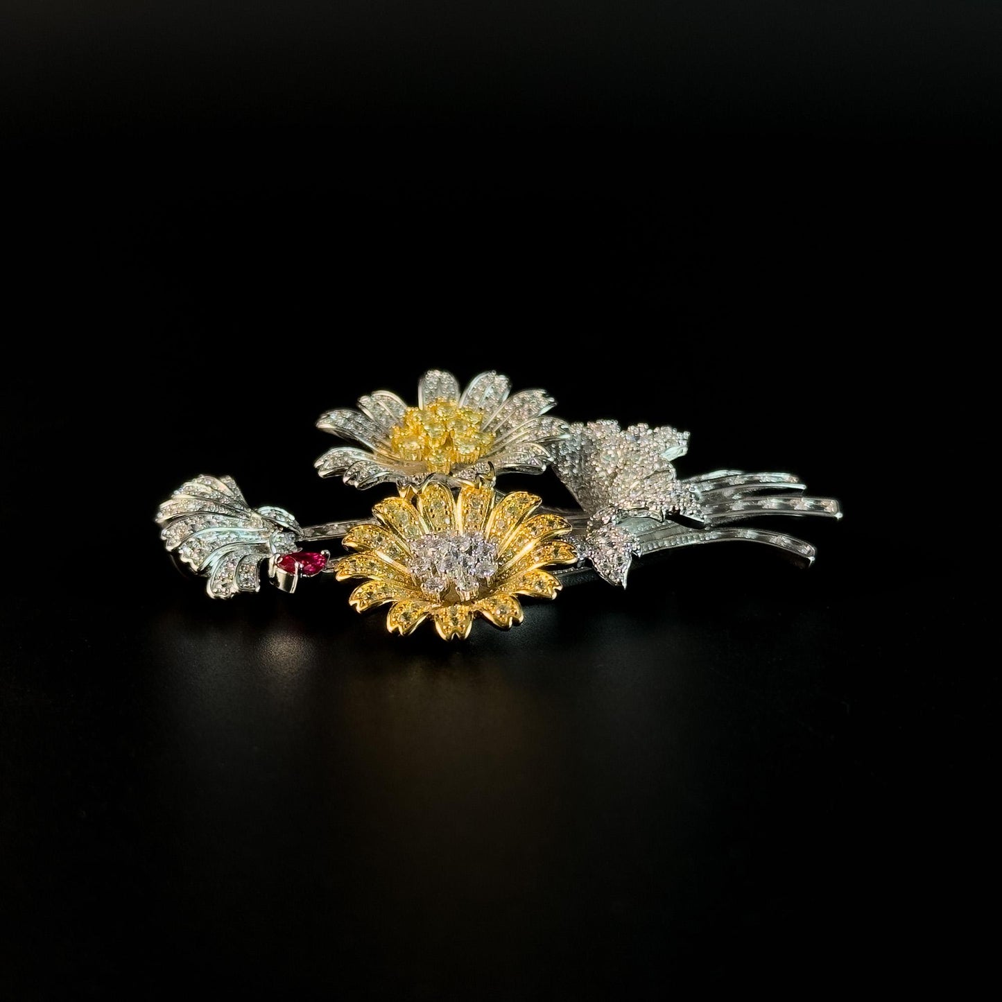 Daisy Bouquet Brooch