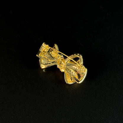 Elegant Gold Bow Brooch