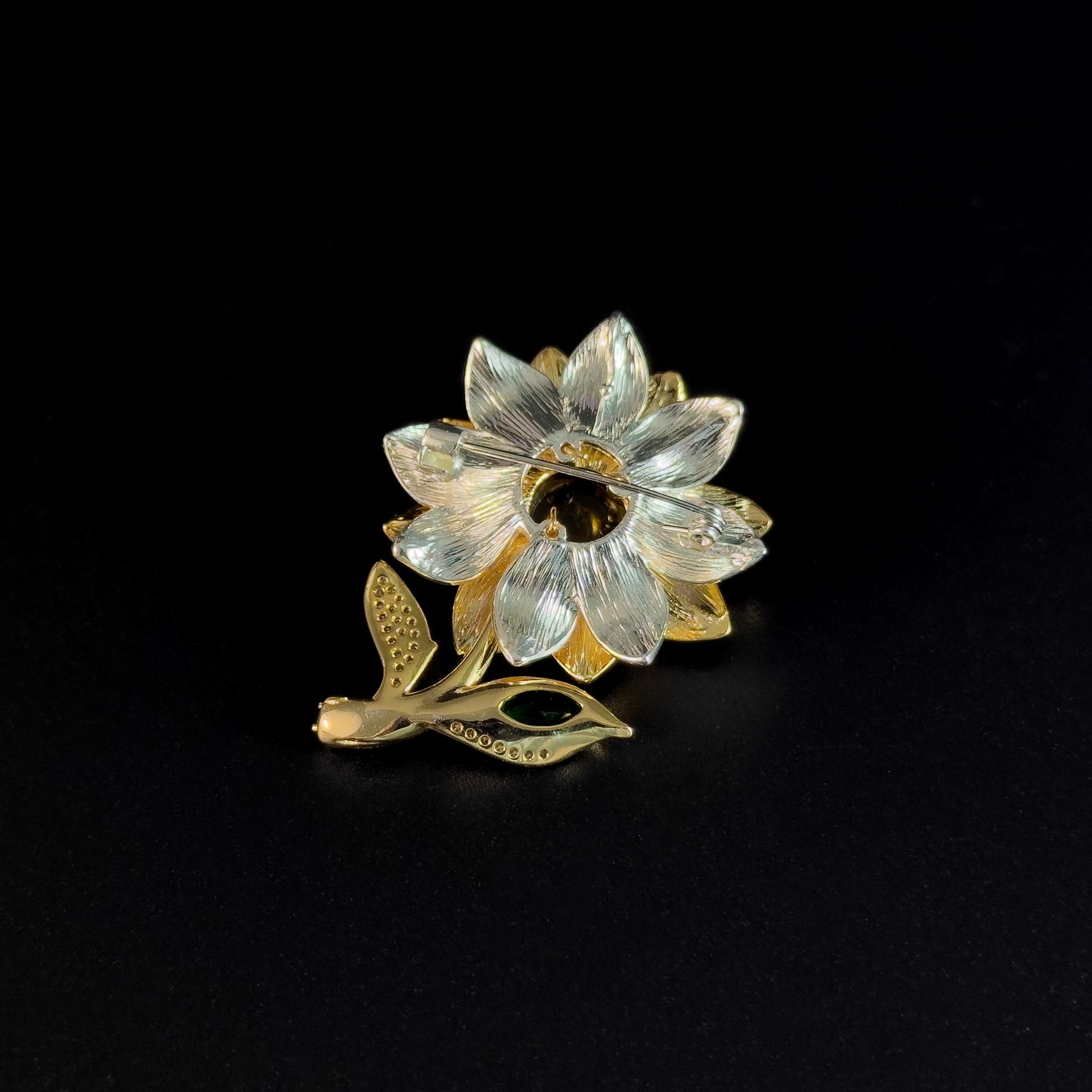 Gold Sunflower Brooch