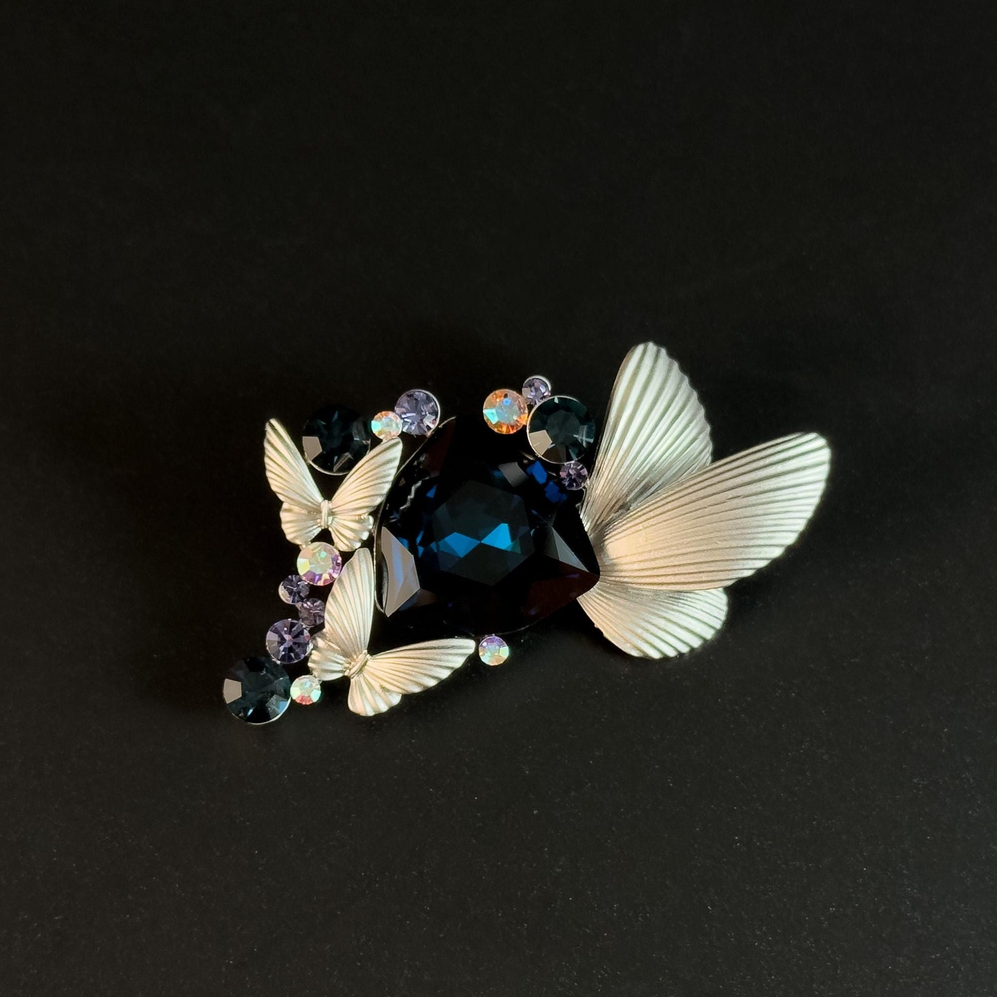 Deep Blue Zircon Butterfly Leaf Brooch