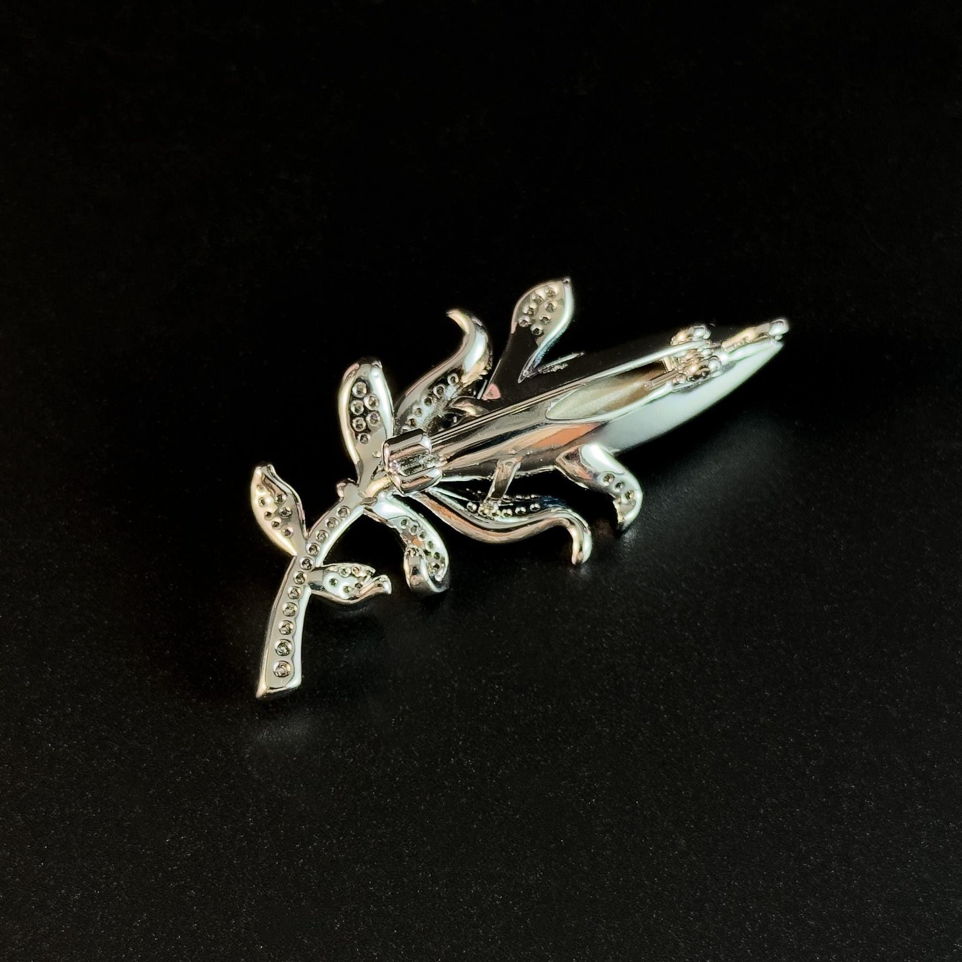 Blue Zircon Bouquet Brooch