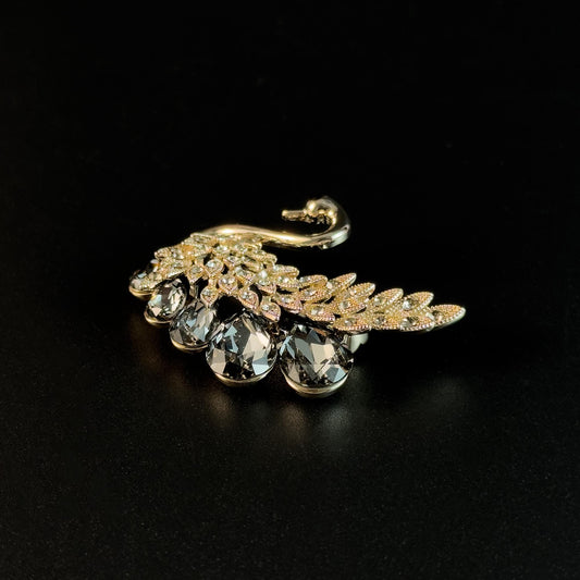 French-Style Elegant Swan-Shaped Brooch