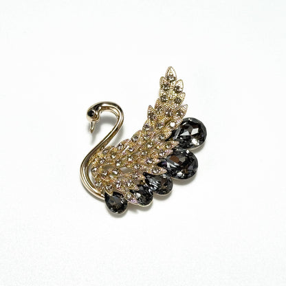 French-Style Elegant Swan-Shaped Brooch