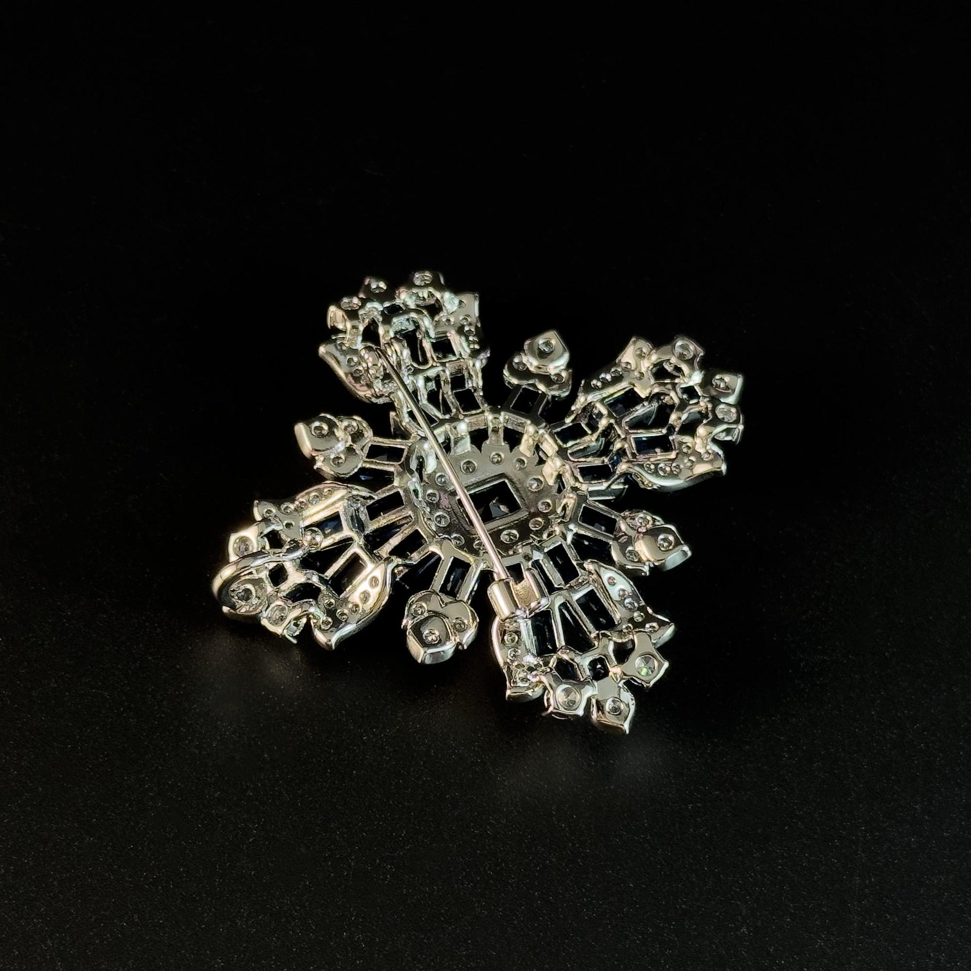Deep Blue Zircon Cross-Shaped Brooch