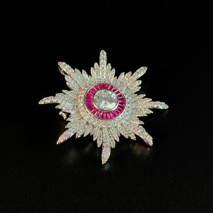 Sparkling Eight-Pointed Star Brooch