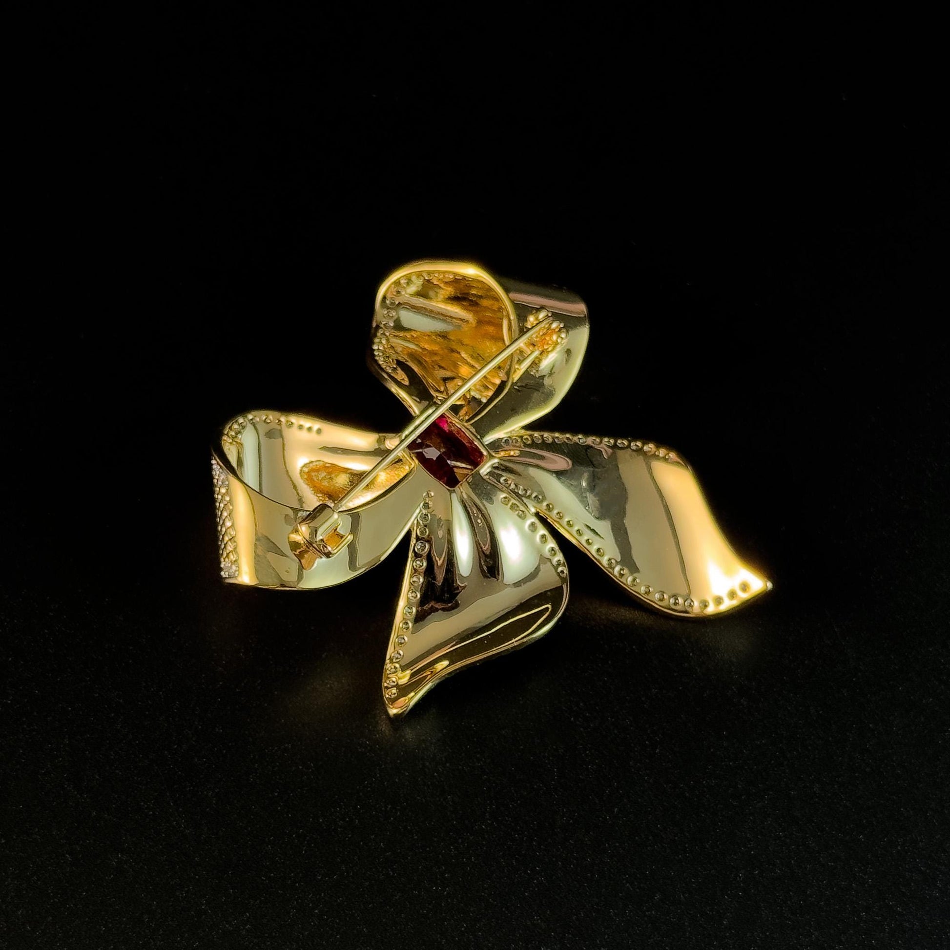 Heavy-Duty Gold Bow Brooch