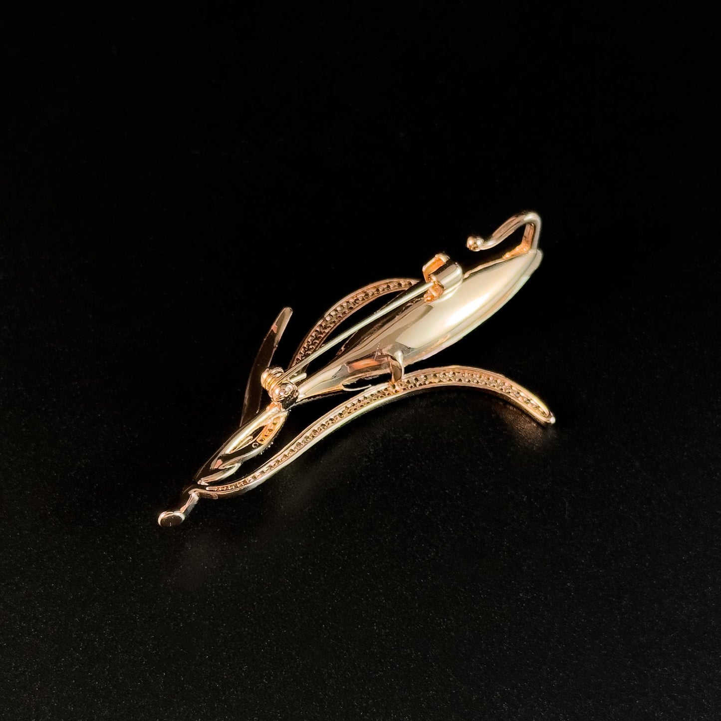 Elegant Pink Zircon Bouquet Brooch