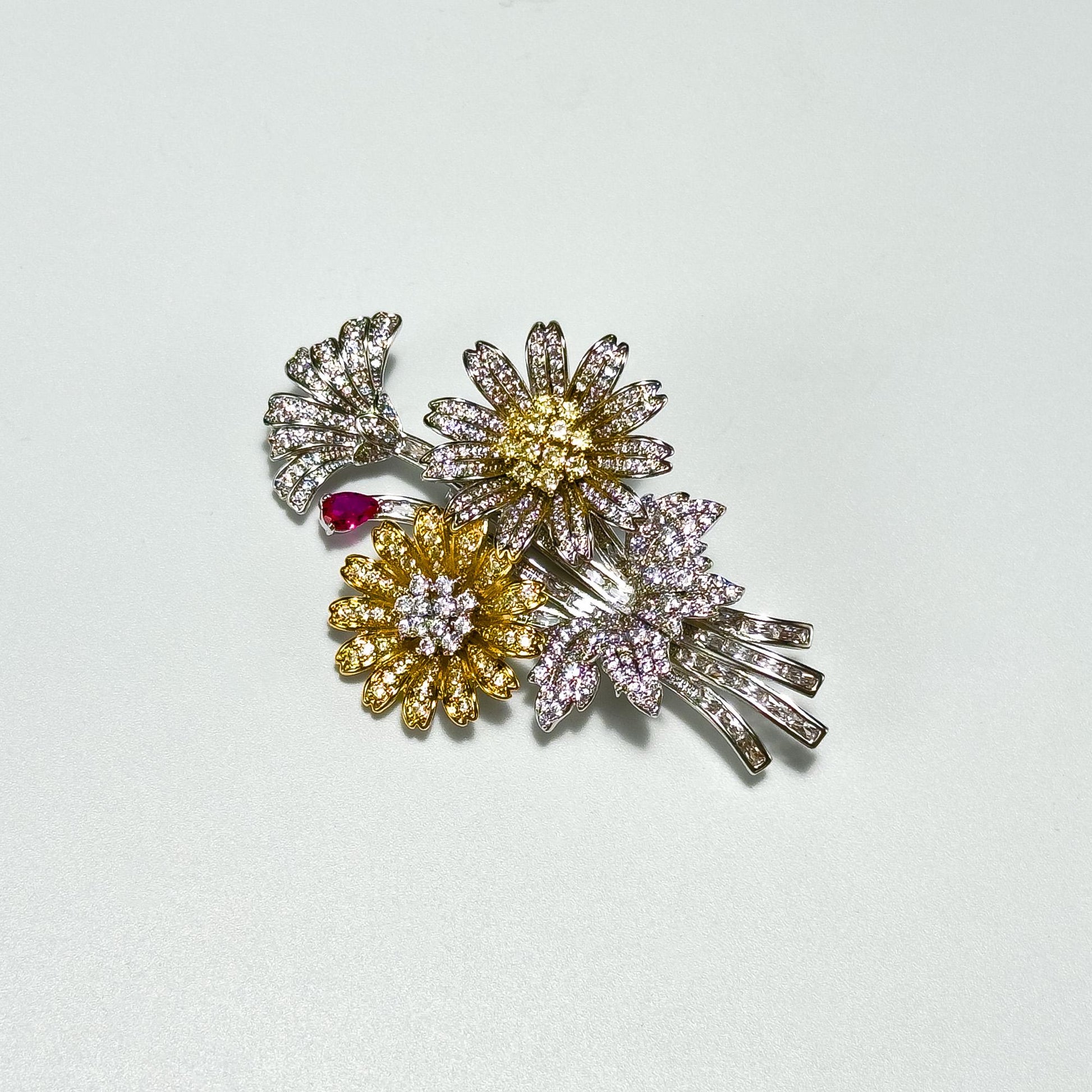 Daisy Bouquet Brooch