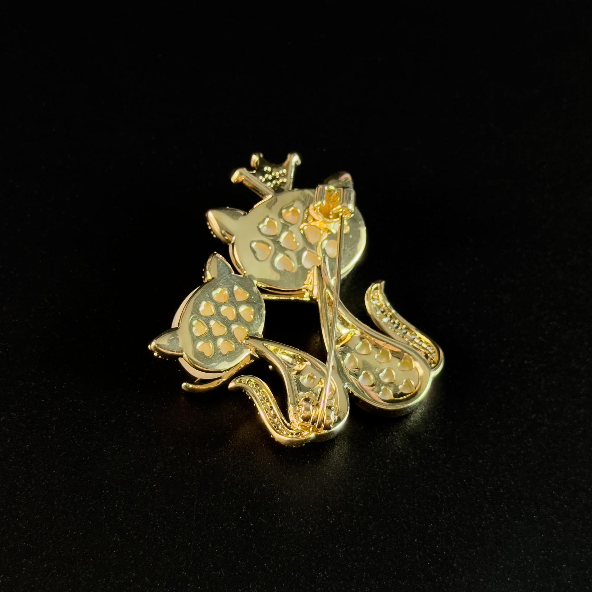 Mother-of-Pearl Crown Fox Brooch