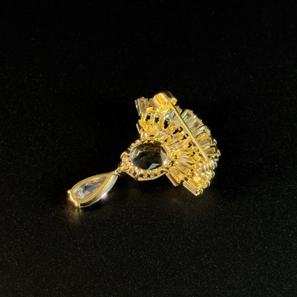 Luxury Fan-Shaped Teardrop Pendant Brooch
