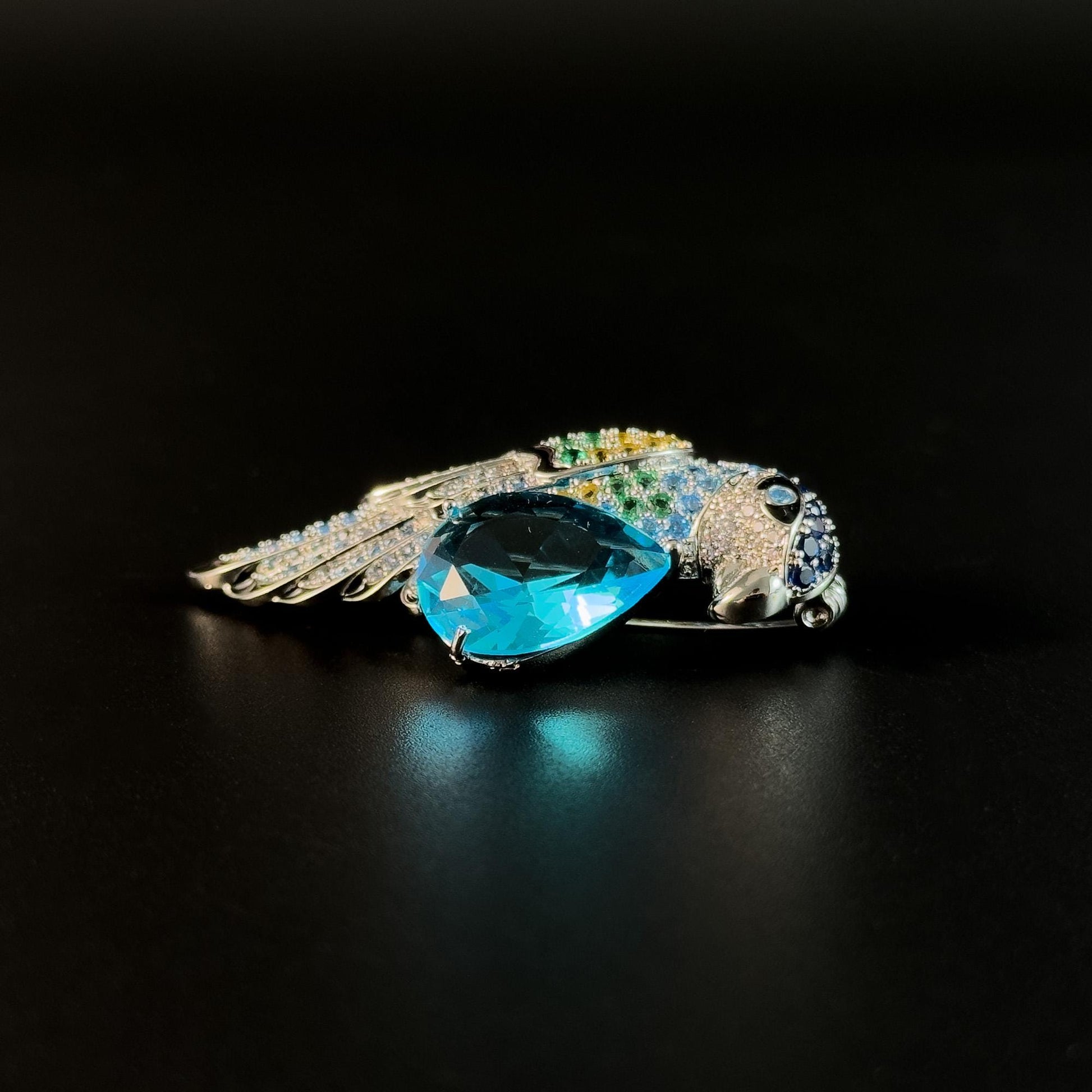 Blue Zircon Parrot-Shaped Brooch