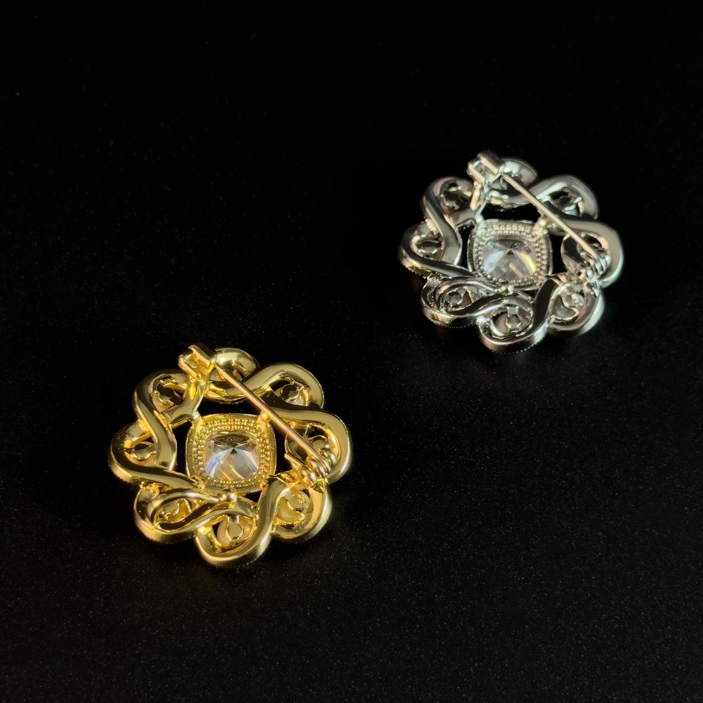 Pearl Flower Brooch