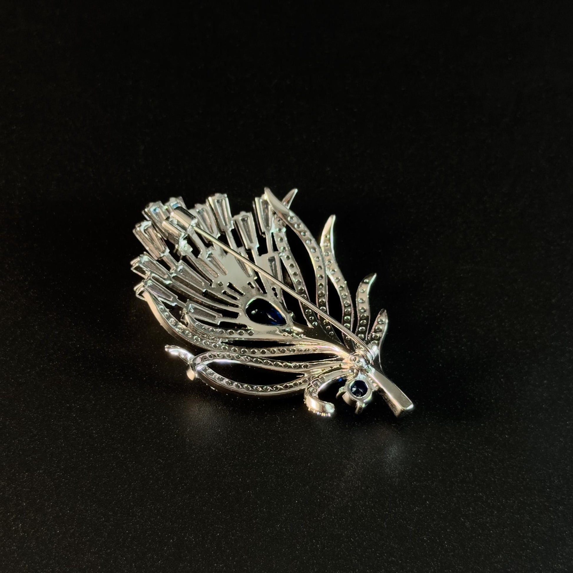 Luxury Blue Zircon Peacock Feather Brooch