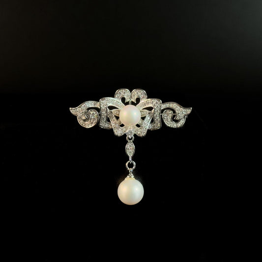 Vintage Court-Style Pearl Pendant Brooch