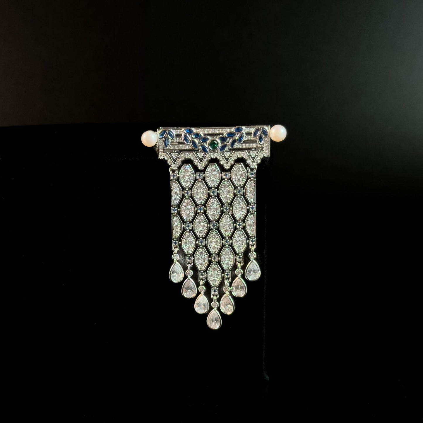 Vintage Pearl Curtain Brooch