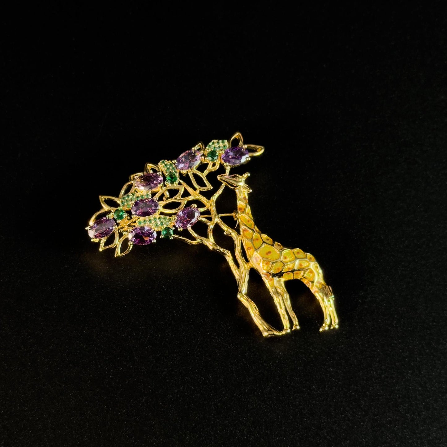Giraffe Eating Leaves Brooch
