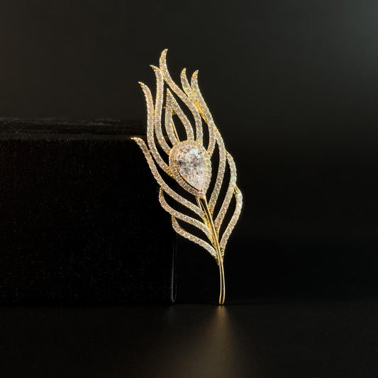 French-Style Openwork Heavy Feather Brooch