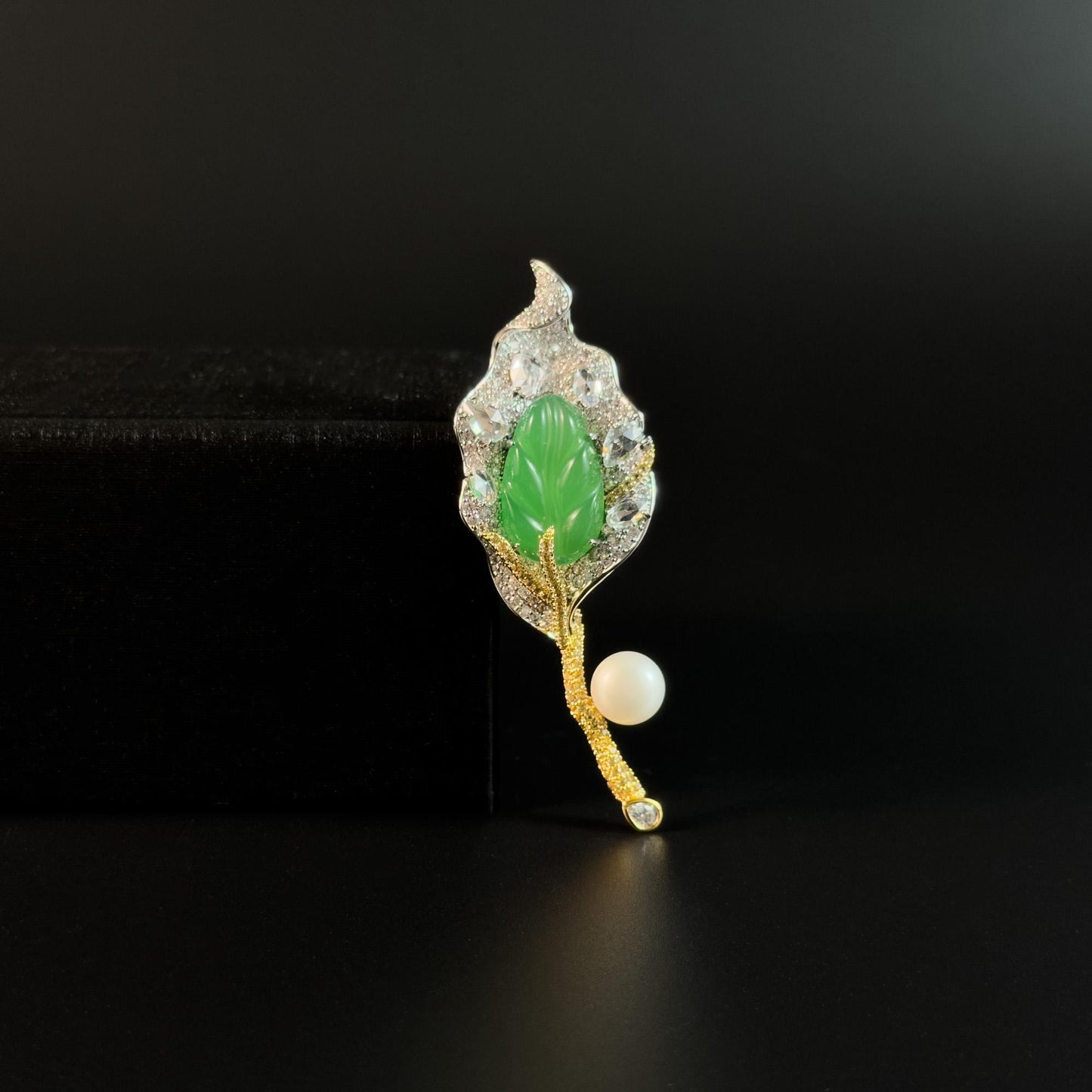 Pearl Green Leaf Brooch