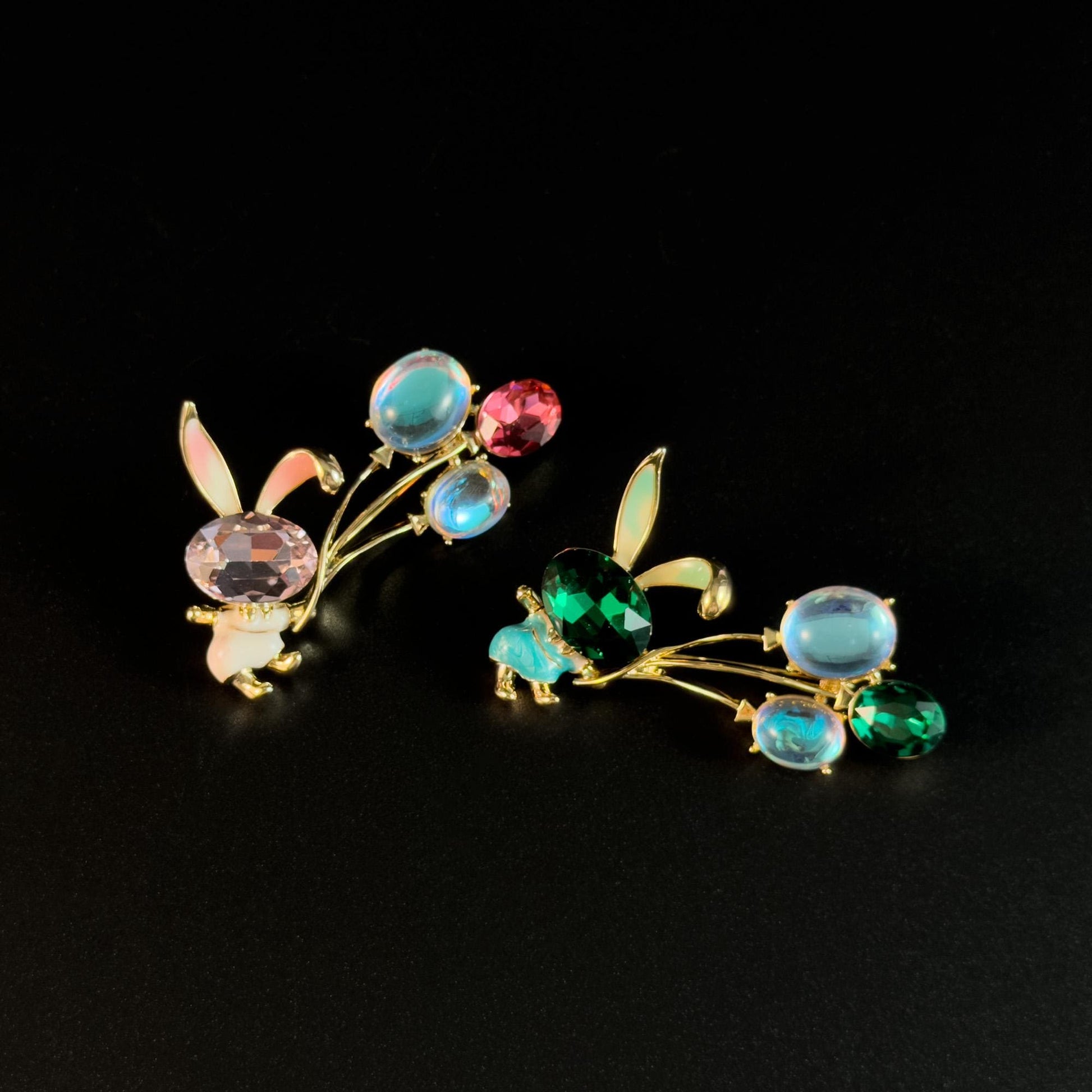 Balloon-Shaped Long-Eared Rabbit Brooch