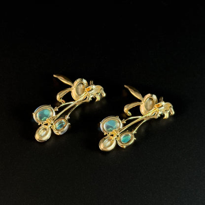 Balloon-Shaped Long-Eared Rabbit Brooch