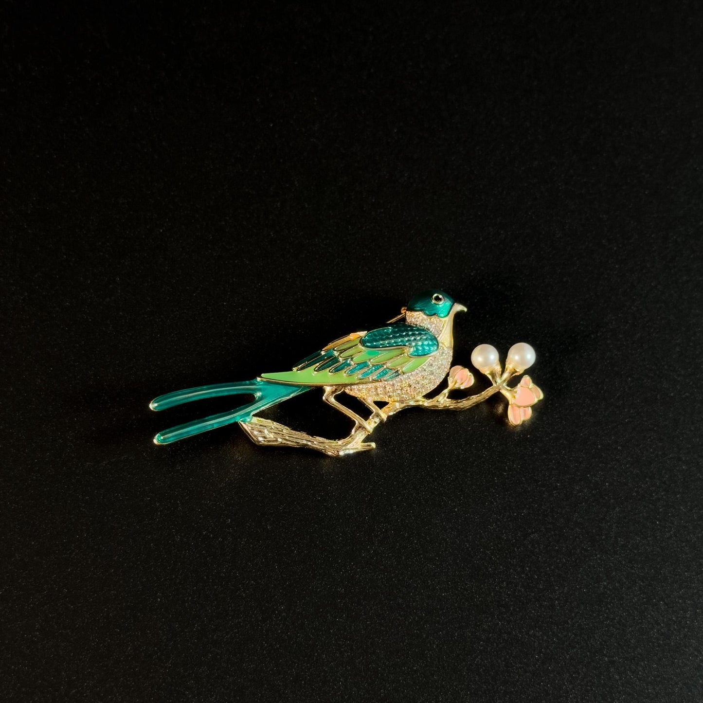Magpie Brooch