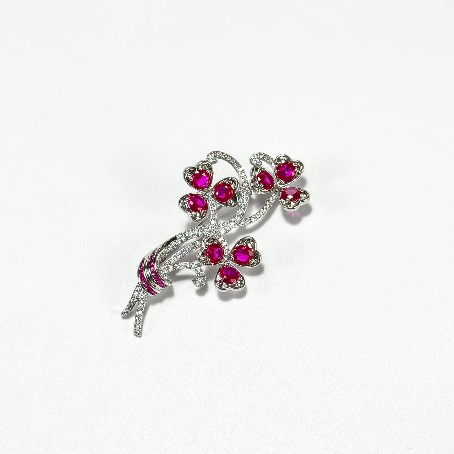 Clover Red Zircon Brooch