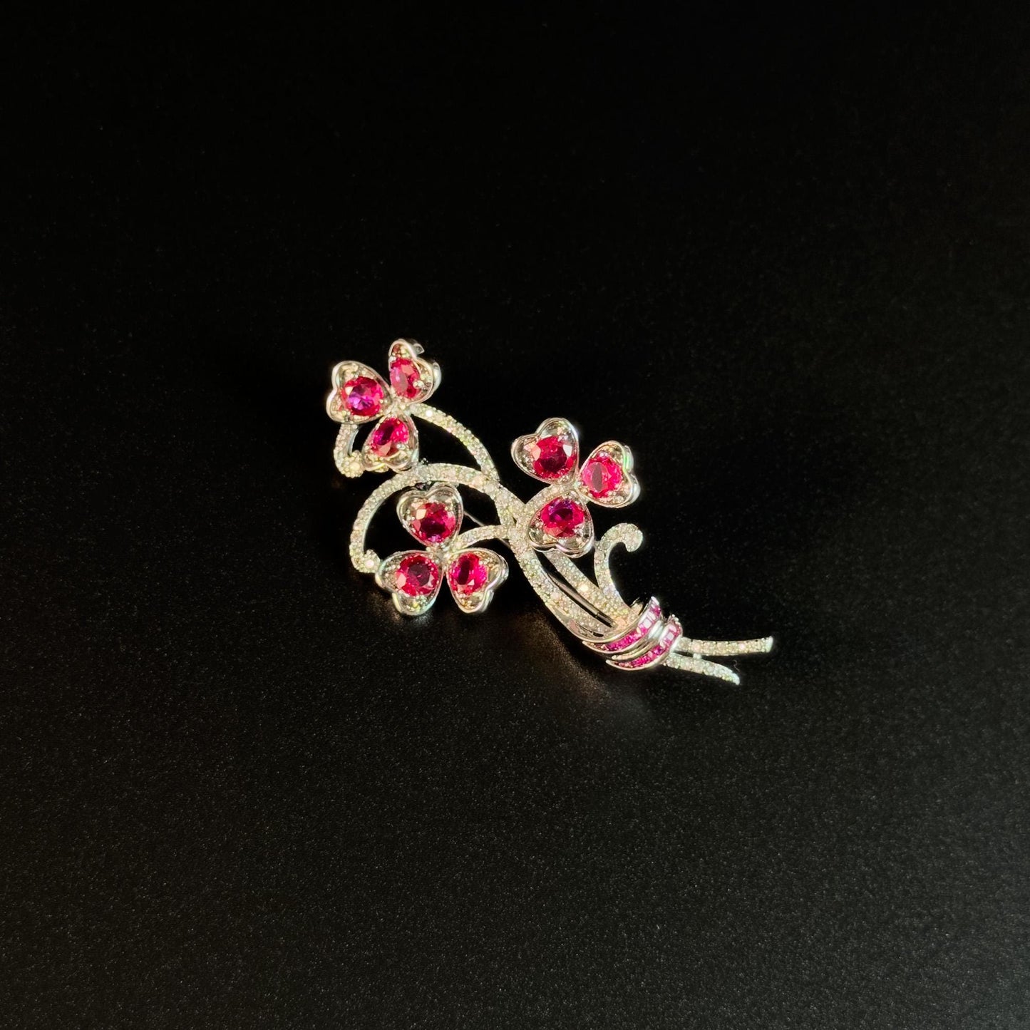 Clover Red Zircon Brooch