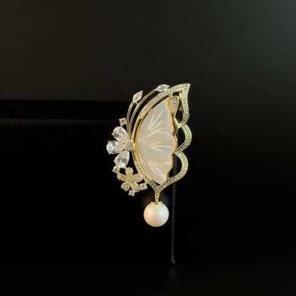 Mother-of-Pearl Butterfly Pearl Pendant Brooch