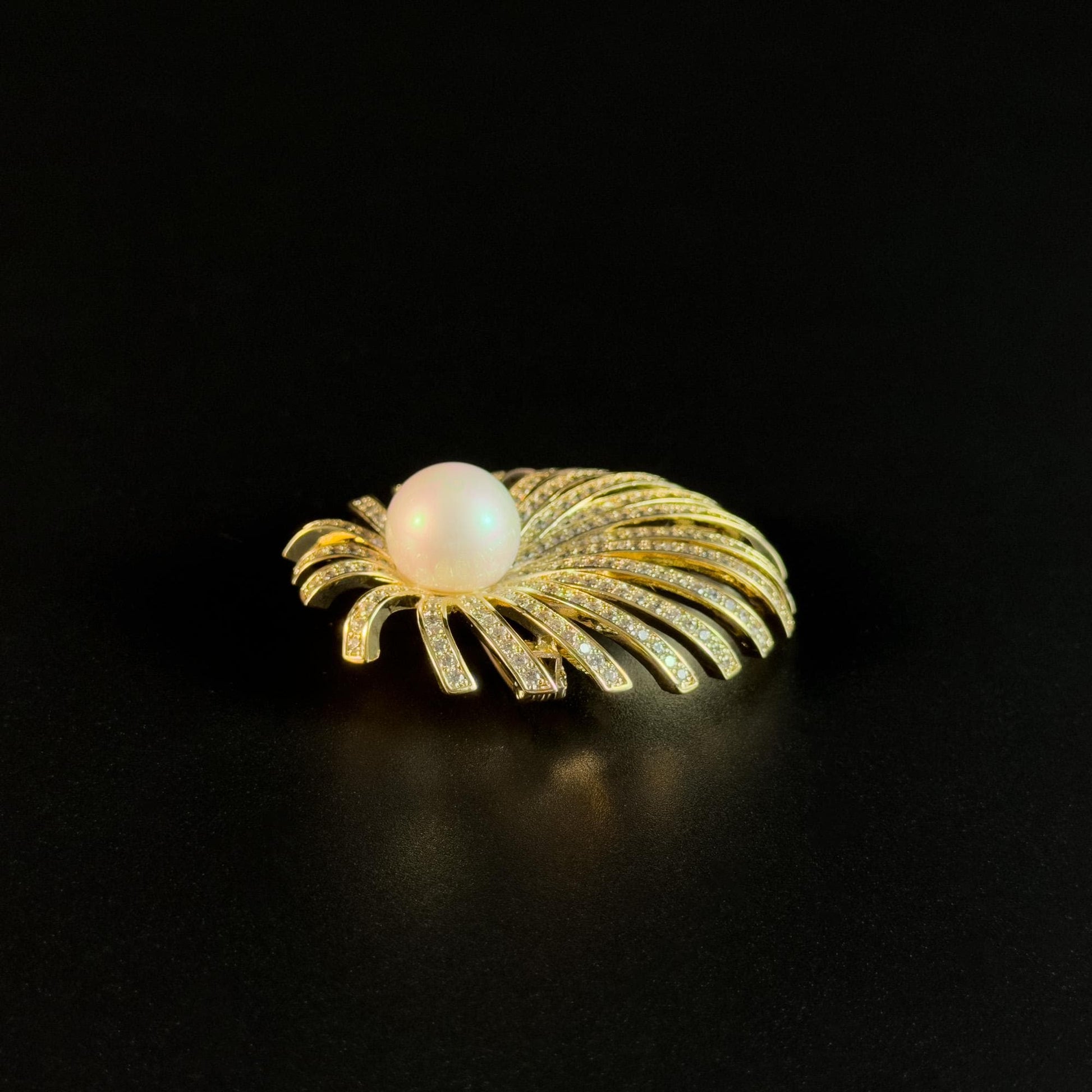 Gold Pearl Scallop Brooch