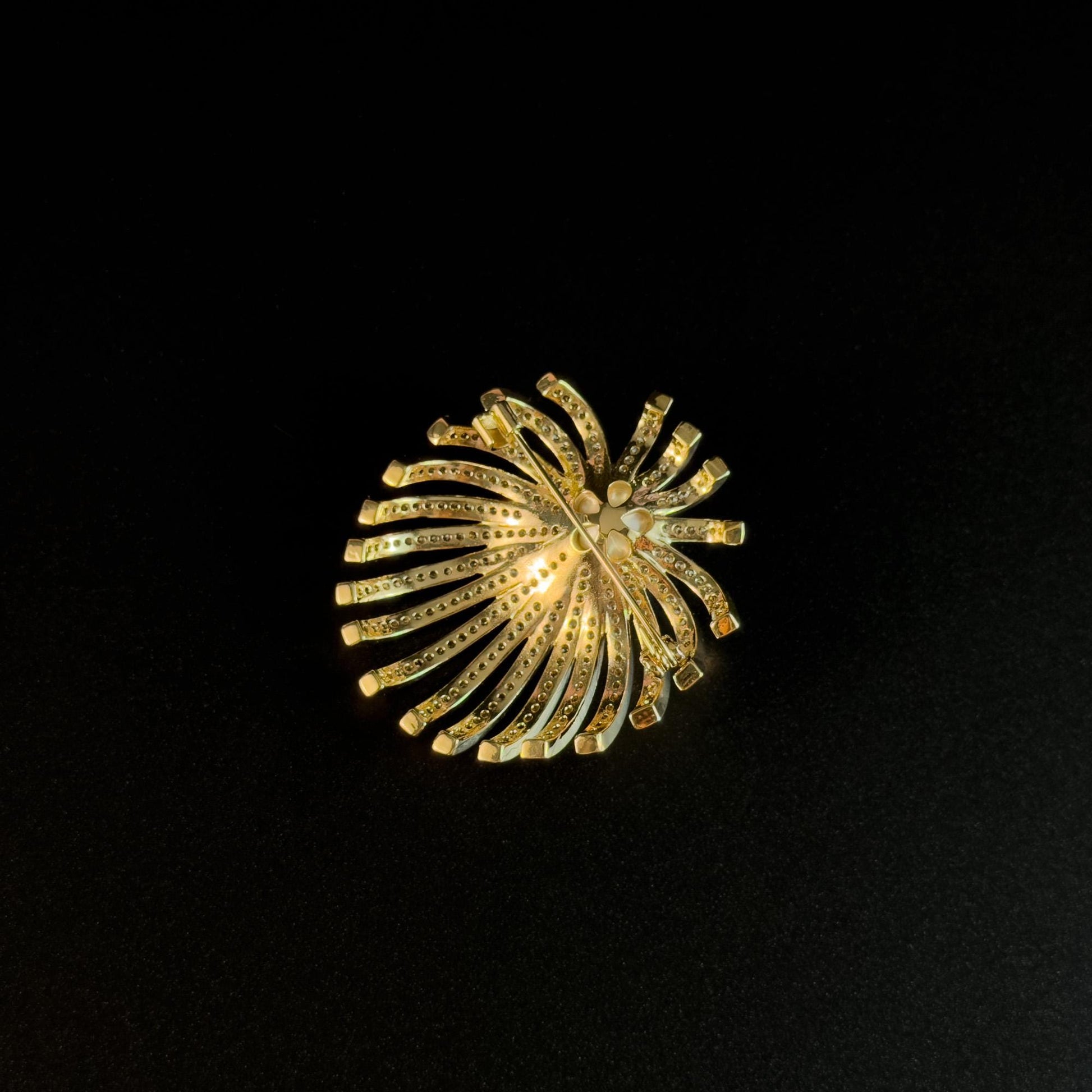 Gold Pearl Scallop Brooch