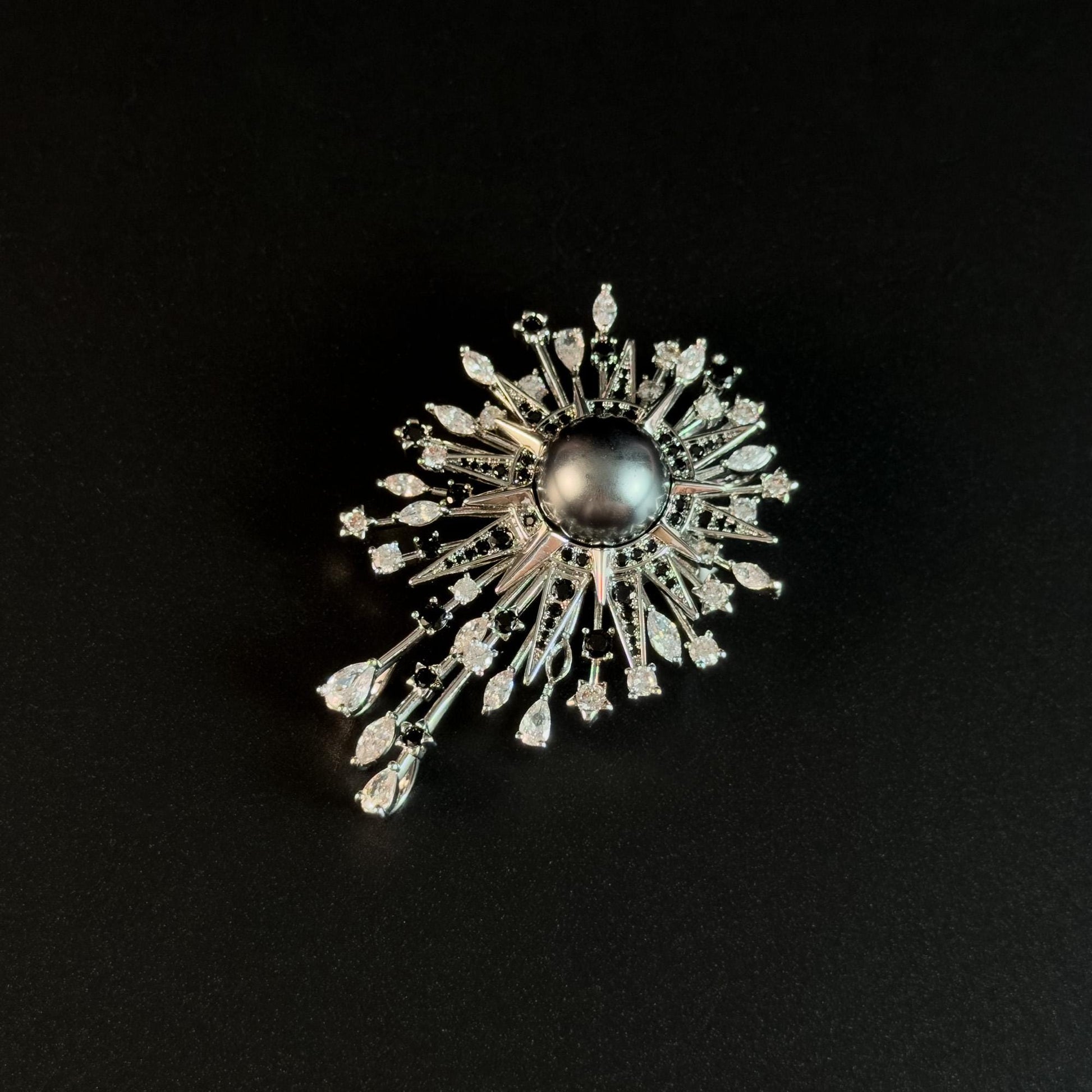 Dazzling Sunflower Black Pearl Brooch