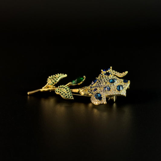 Blue Rose Brooch That Can Be Used as a Flower Brooch or a Pendant Brooch.