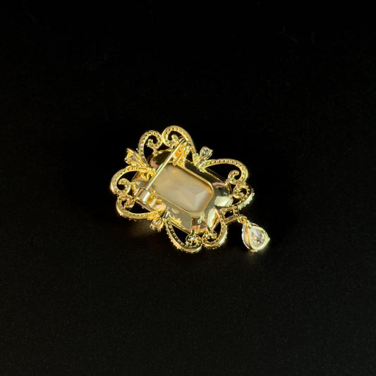 Gold Vase Flower Brooch