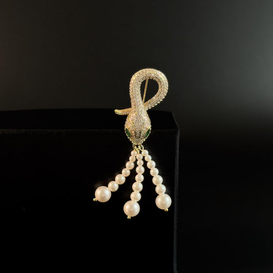 Snake Head Pearl Tassel Brooch