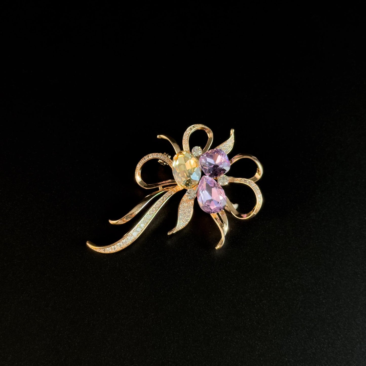 Buphagus · Violet Multi-Strand Bow Brooch
