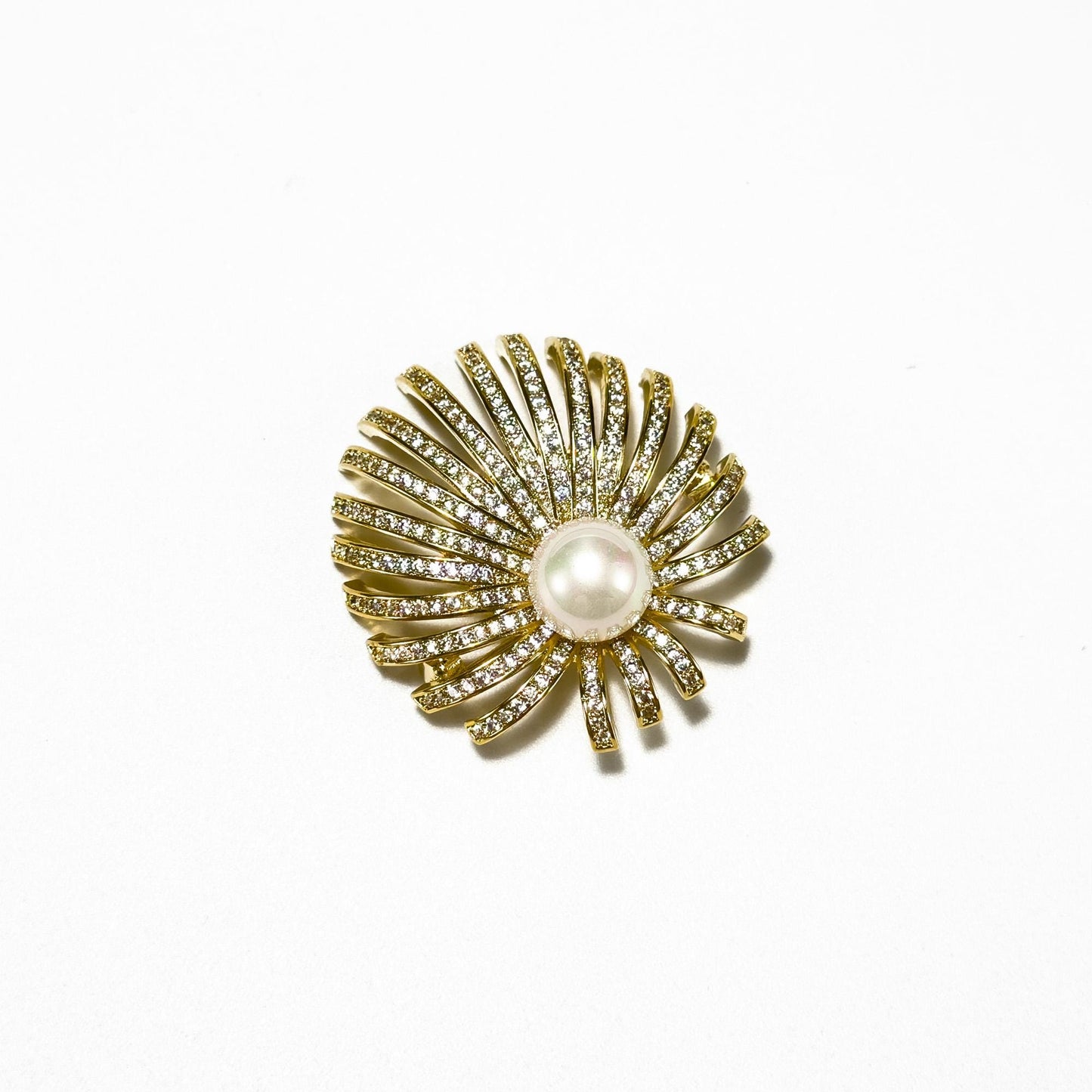 Gold Pearl Scallop Brooch