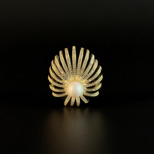 Gold Pearl Scallop Brooch