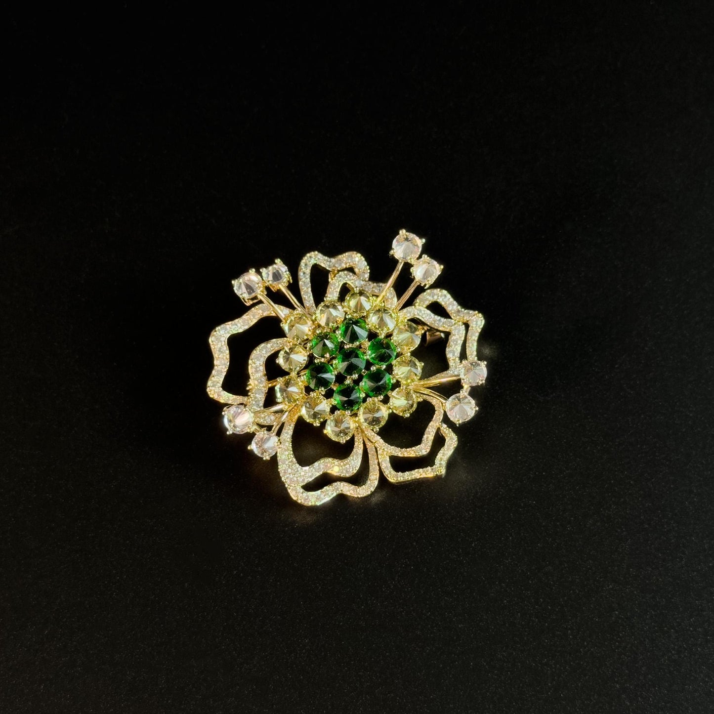 Asius · Verdant Openwork Flower Brooch