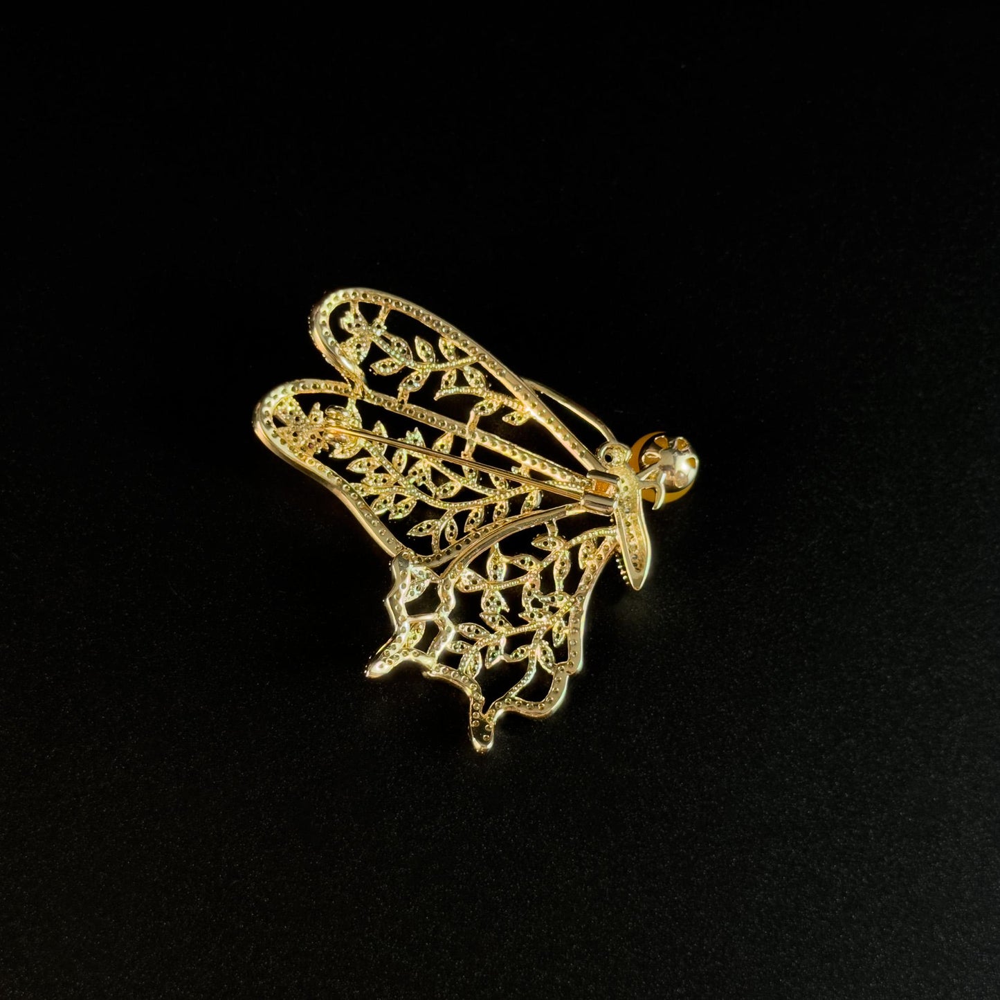 Arsippe · Golden Butterfly Brooch