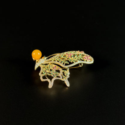 Arsippe · Golden Butterfly Brooch