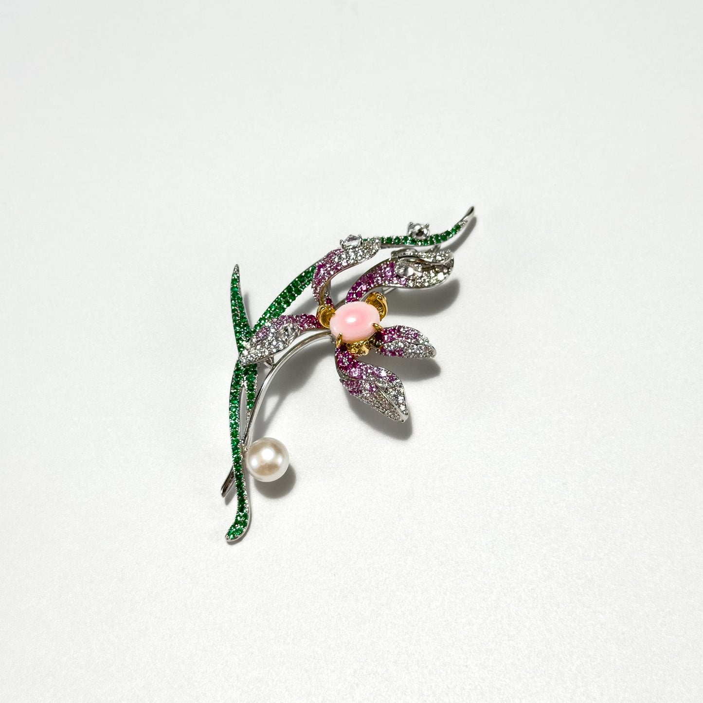 Aristaeus · Golden Magnolia Brooch