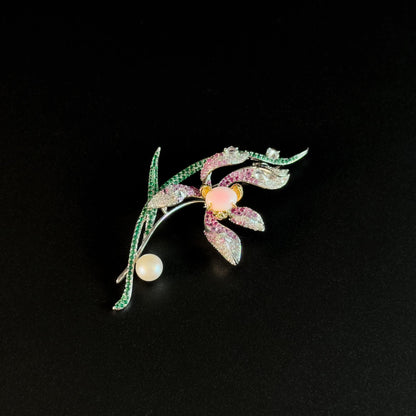 Aristaeus · Golden Magnolia Brooch