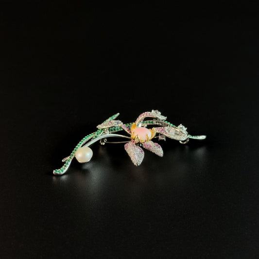 Aristaeus · Golden Magnolia Brooch