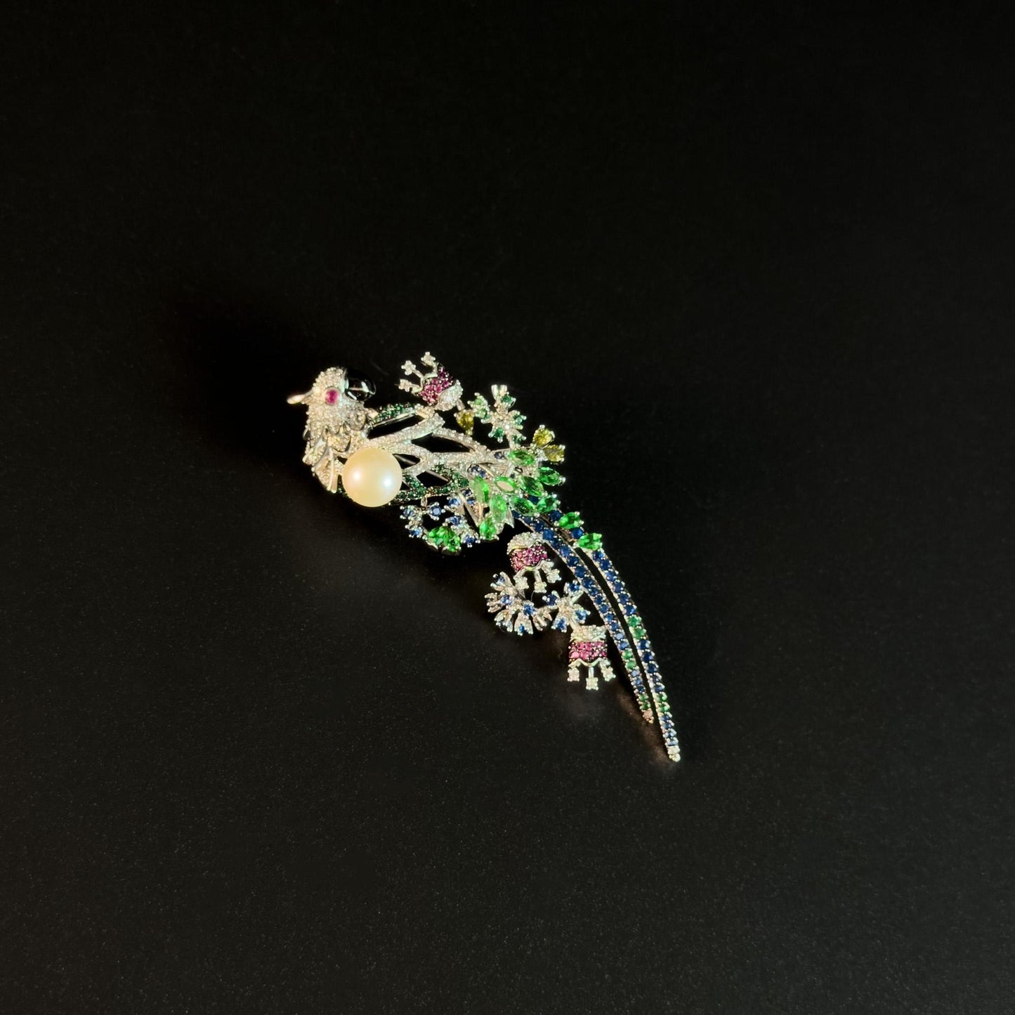 Agapenor · Verdant Long-Tailed Bird Brooch
