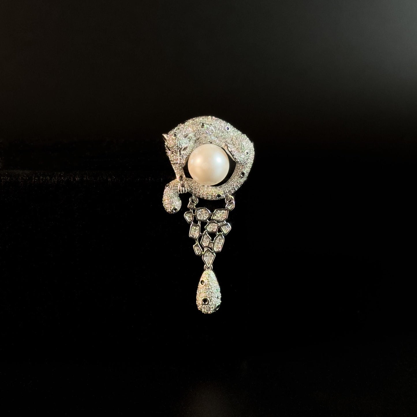 Andraemon · Moonlit Leopard Pendant Brooch