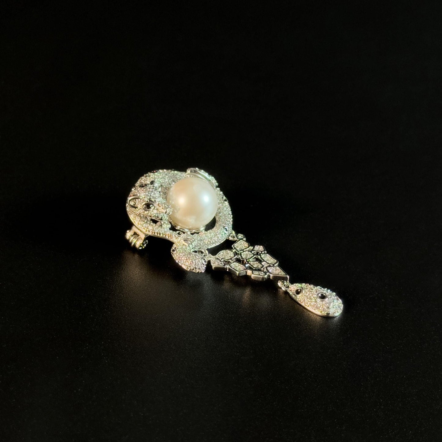 Andraemon · Moonlit Leopard Pendant Brooch