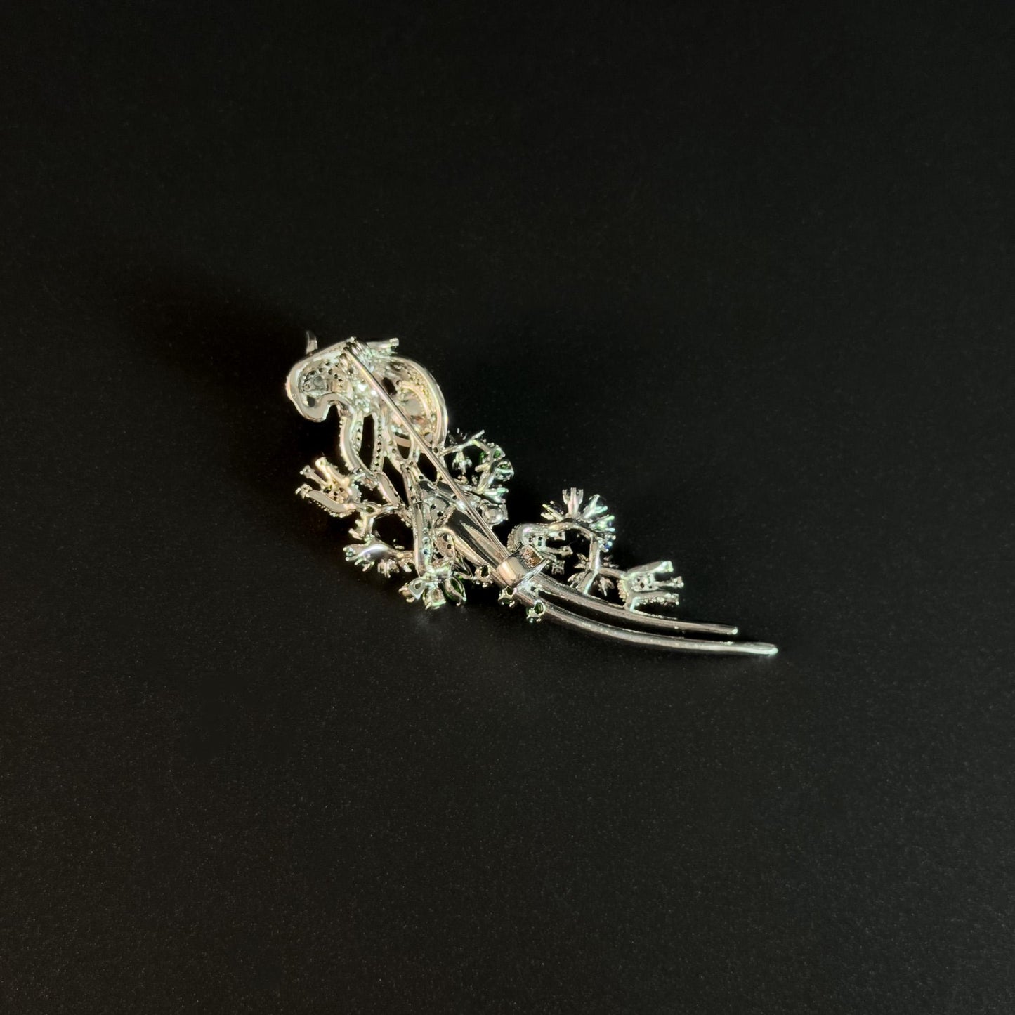 Agapenor · Verdant Long-Tailed Bird Brooch